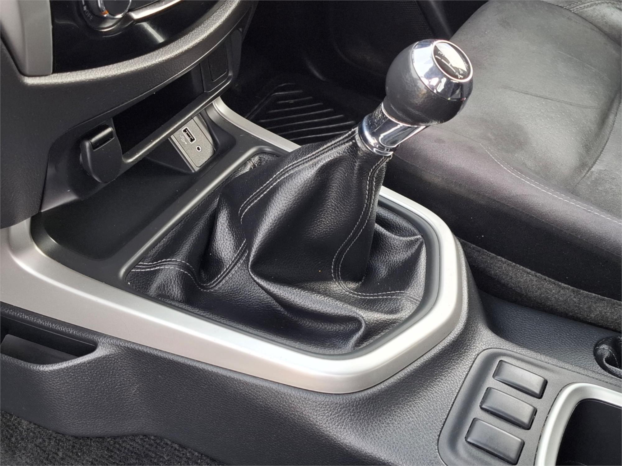 2019 Nissan Navara ST D23 Series 4 Manual 4x2 Dual Cab