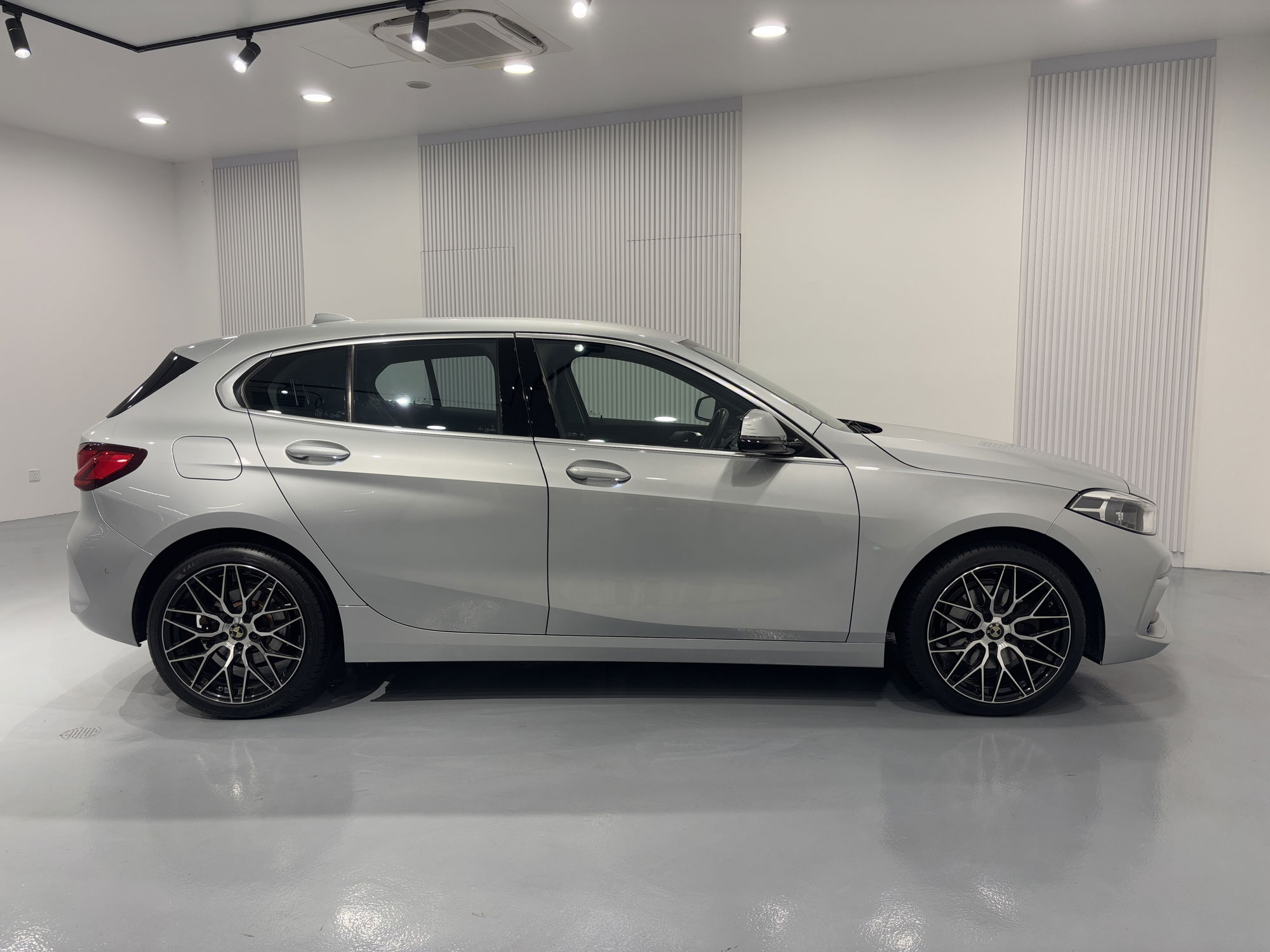 2019 BMW 118i