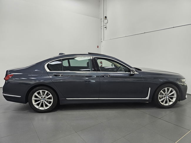 2019 BMW 730Li