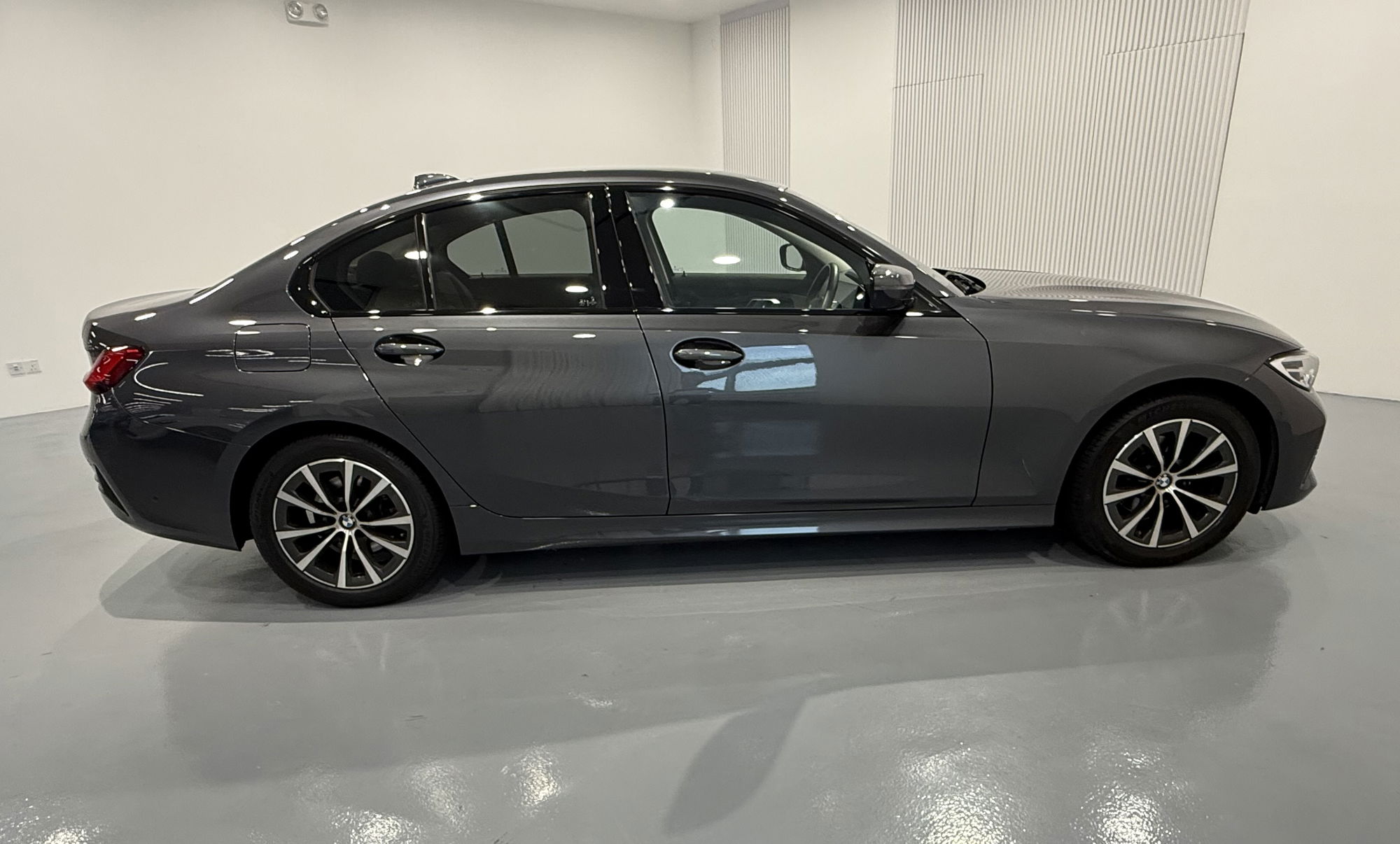 2020 BMW 318i
