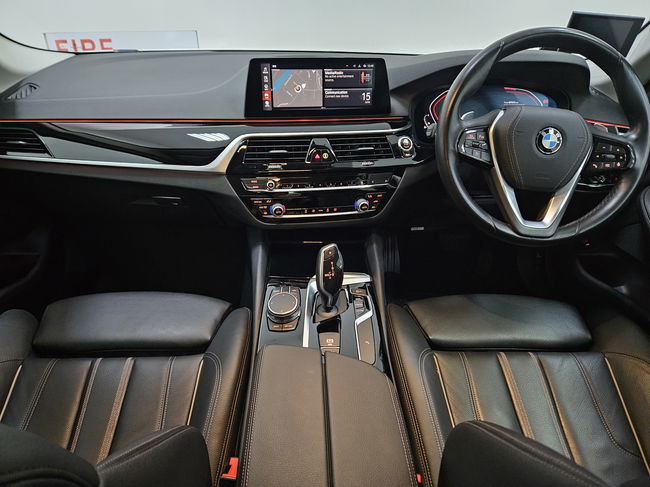 2019 BMW 520i