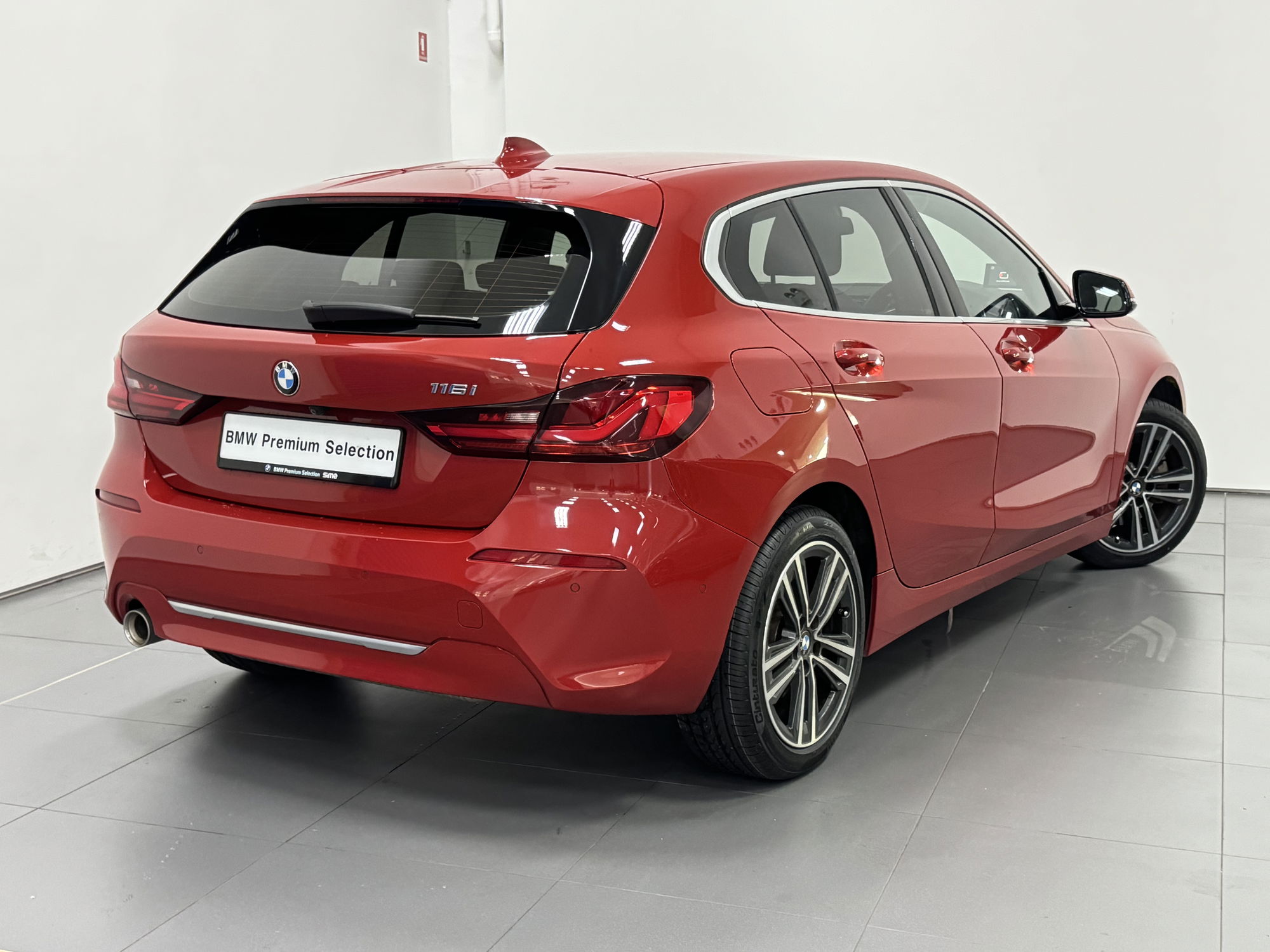 2021 BMW 116i
