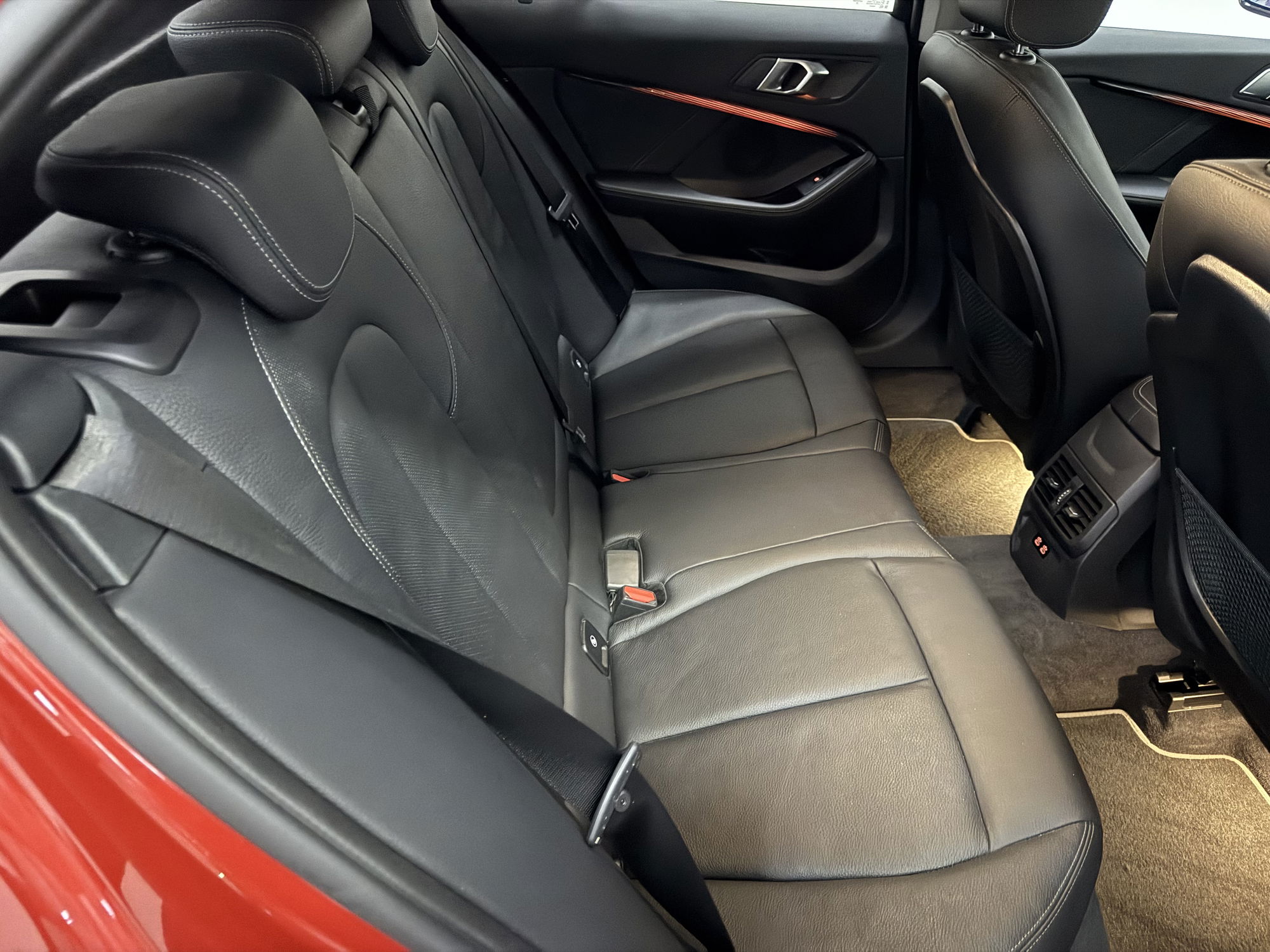2021 BMW 116i