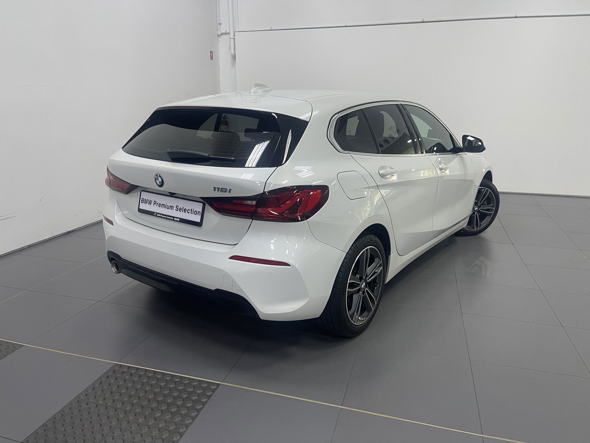 2022 BMW 116i