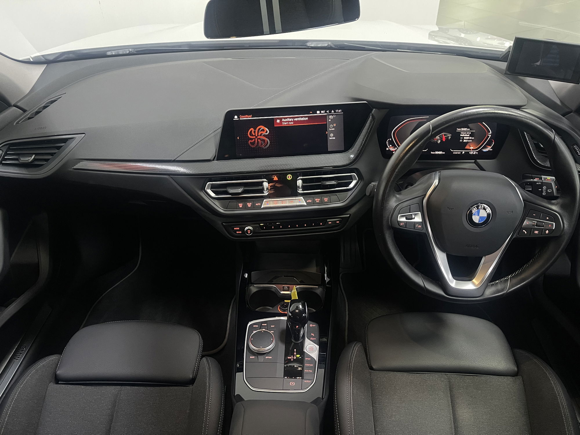 2022 BMW 116i