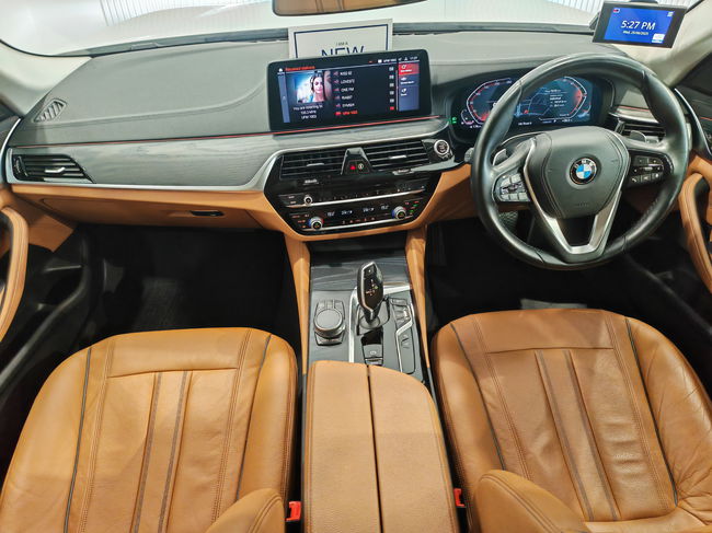 2020 BMW 520i
