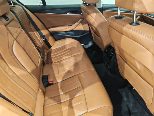 2020 BMW 520i