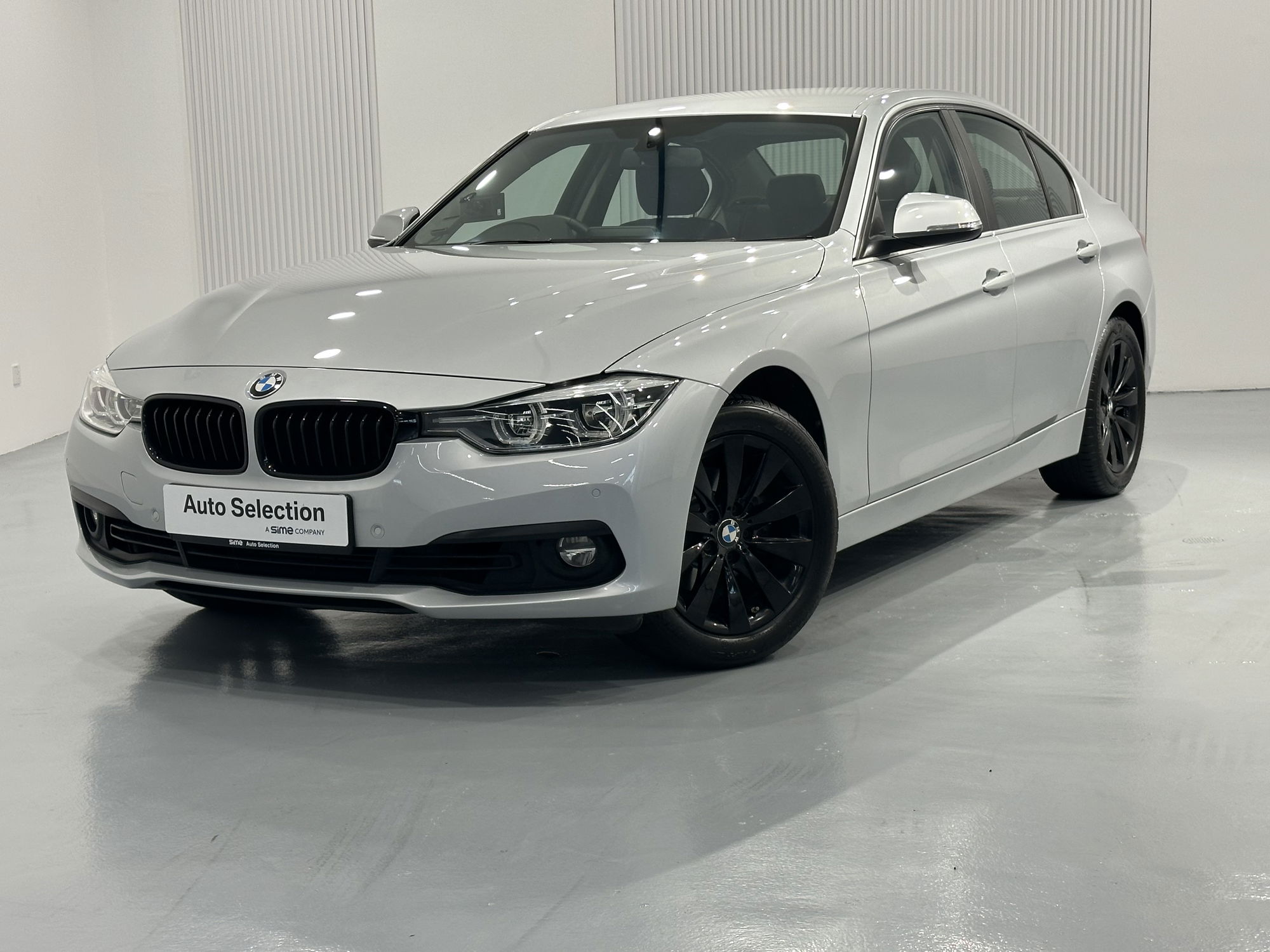 2018 BMW 318i