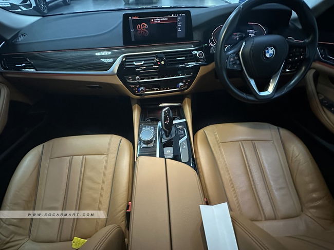 2019 BMW 520i
