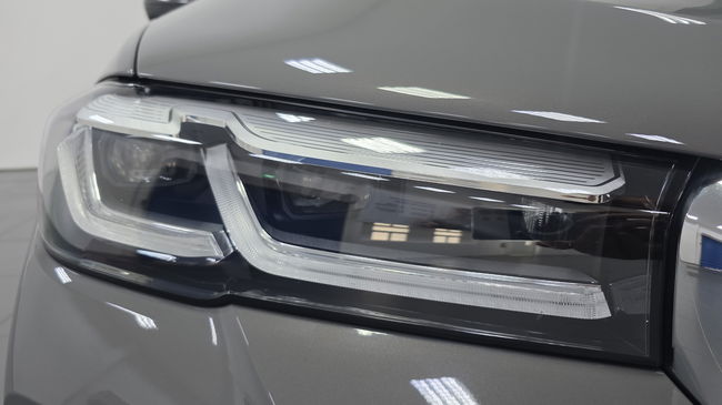 2022 BMW 530i