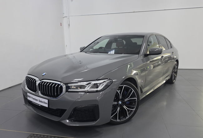 2022 BMW 530i