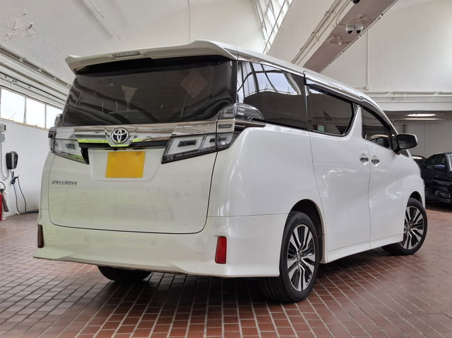 2022 Toyota Vellfire