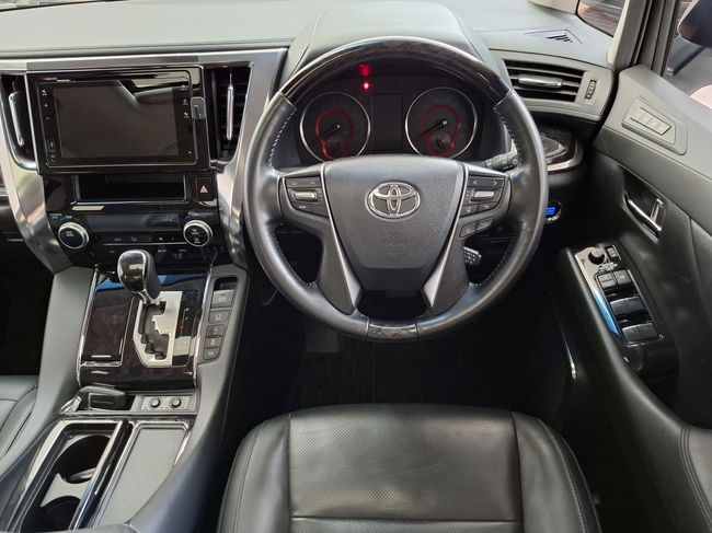 2022 Toyota Vellfire