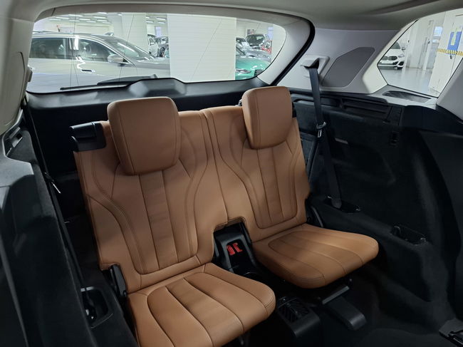 2021 BMW X5 xDrive40iA 7-Seater xLine