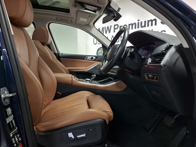 2021 BMW X5 xDrive40iA 7-Seater xLine