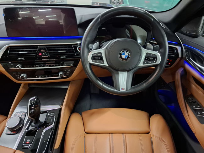 2020 BMW 530iA M Sport LCI