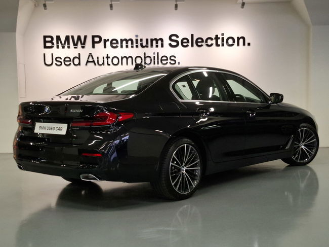 2021 BMW 520iA Premium