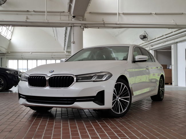 2021 BMW 520iA Premium LCI