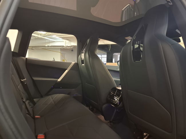 2022 BMW iX xDrive40