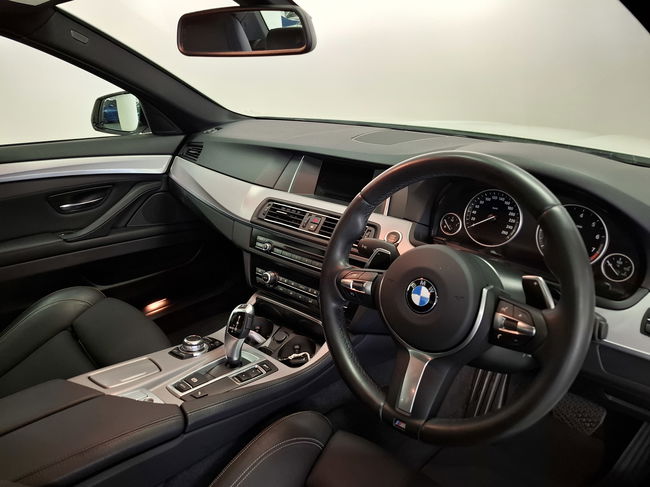 2015 BMW 520IA M SPORT