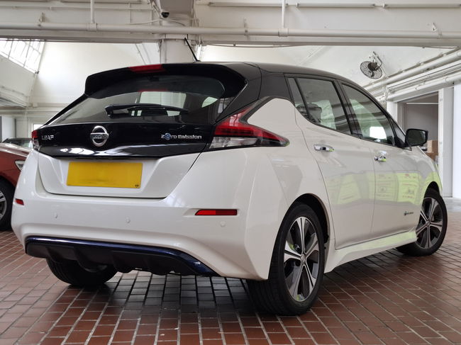 2019 Nissan  Leaf Lux