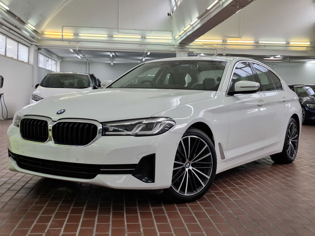 2021 BMW 520iA Premium LCI