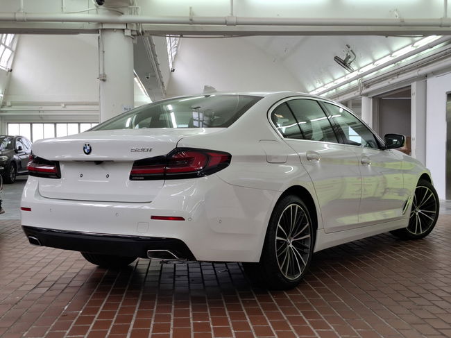 2021 BMW 520iA Premium LCI