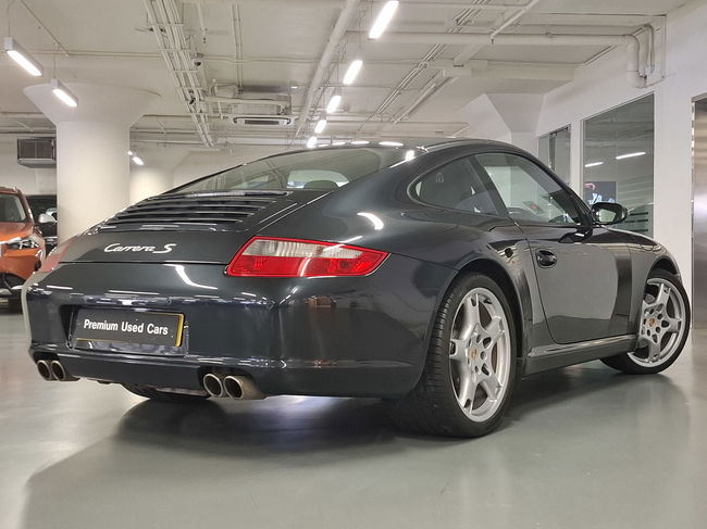2005 Porsche 911 Carrera S (997)
