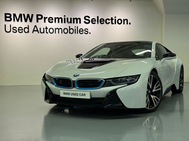 2014 BMW i8