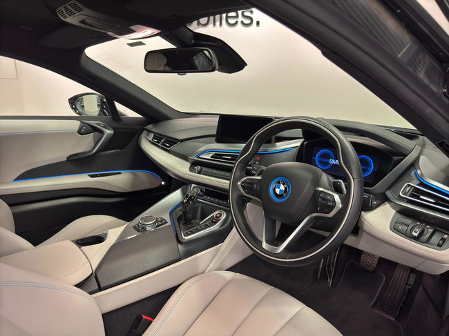 2014 BMW i8