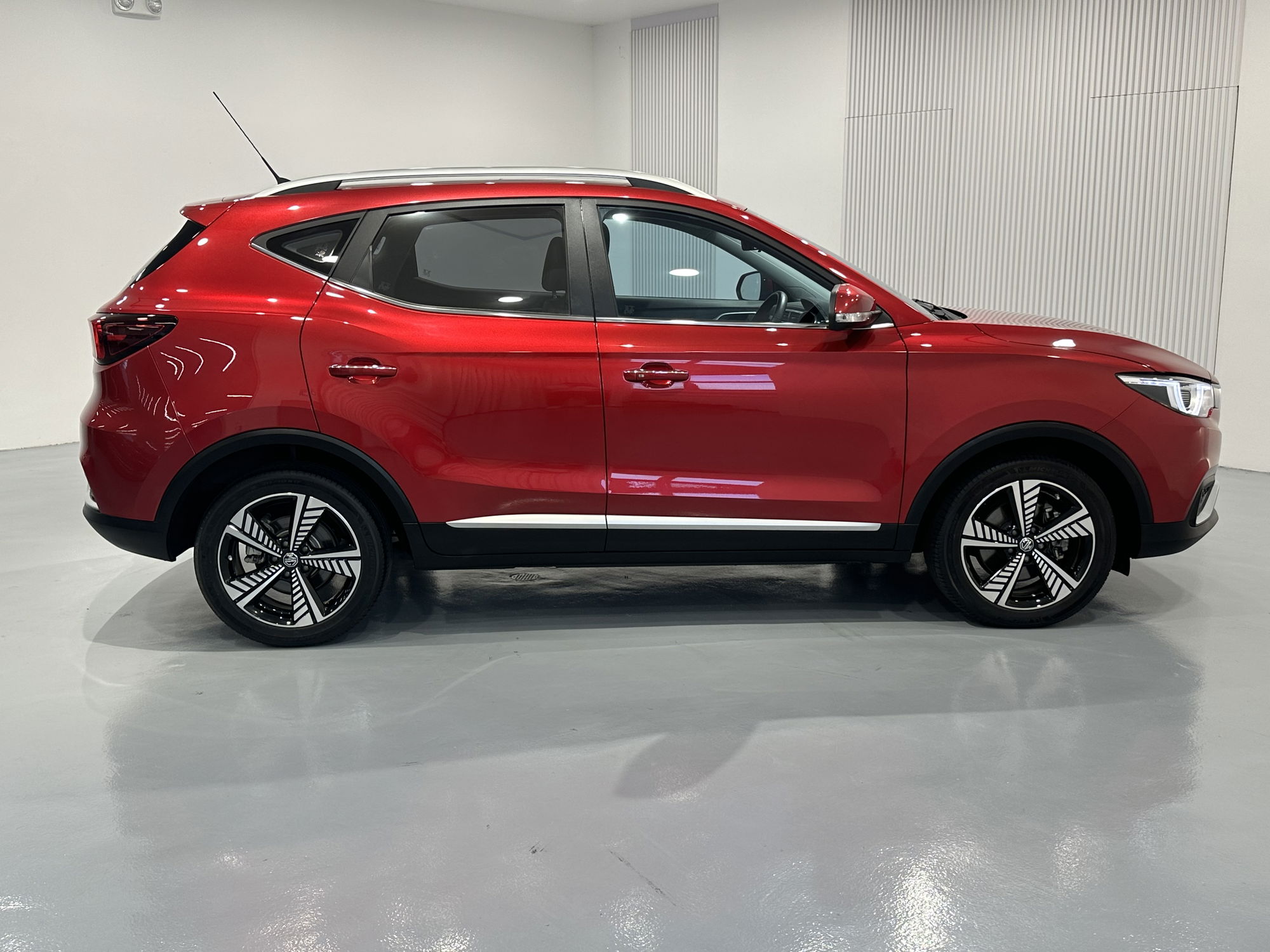 2021 MG ZS EV AT DELUXE EX