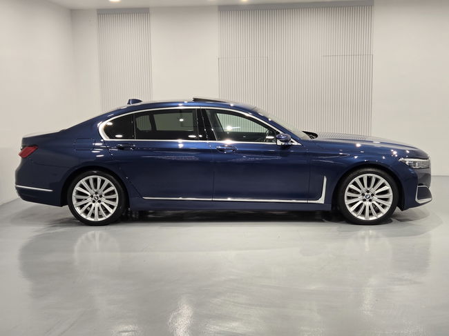 2021 BMW 740Li