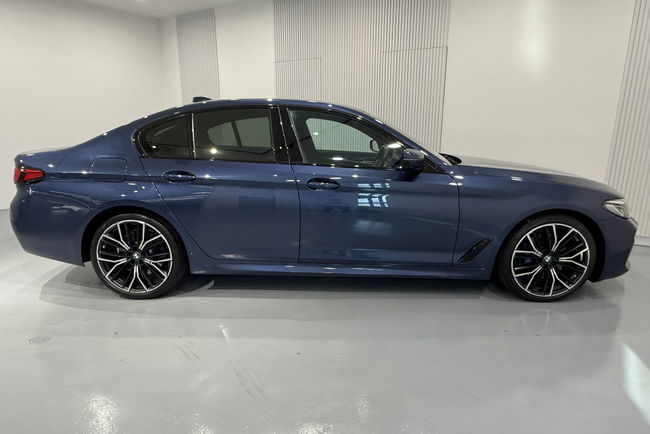 2021 BMW 530i