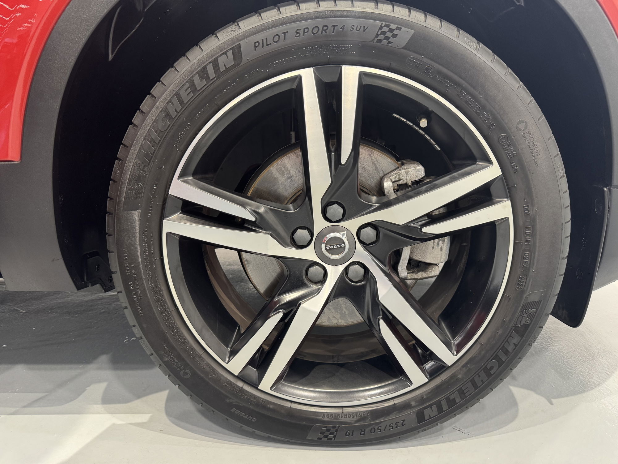 2018 Volvo XC40 T5 R-DESIGN