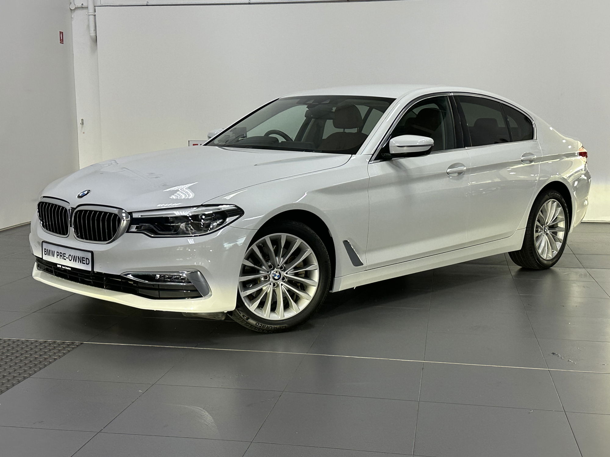 2019 BMW 520i