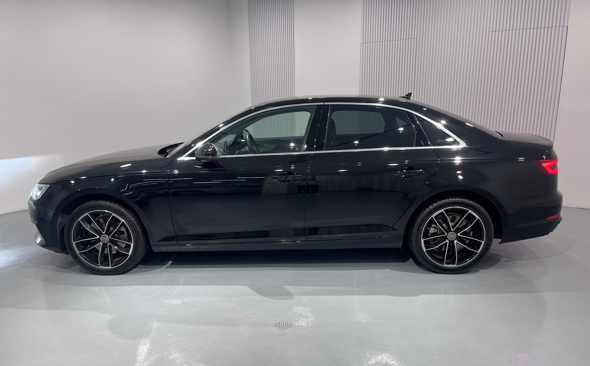 2019 Audi A4 2.0 TFSI S TRONIC