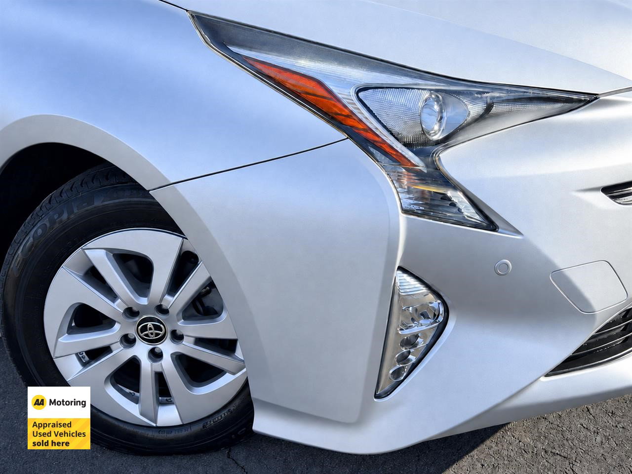 2017 Toyota PRIUS S TOURING SELECTION